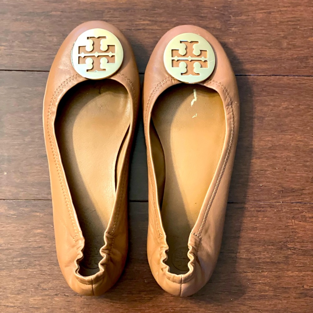 Tory Burch Ballet Flats size 8 like new.